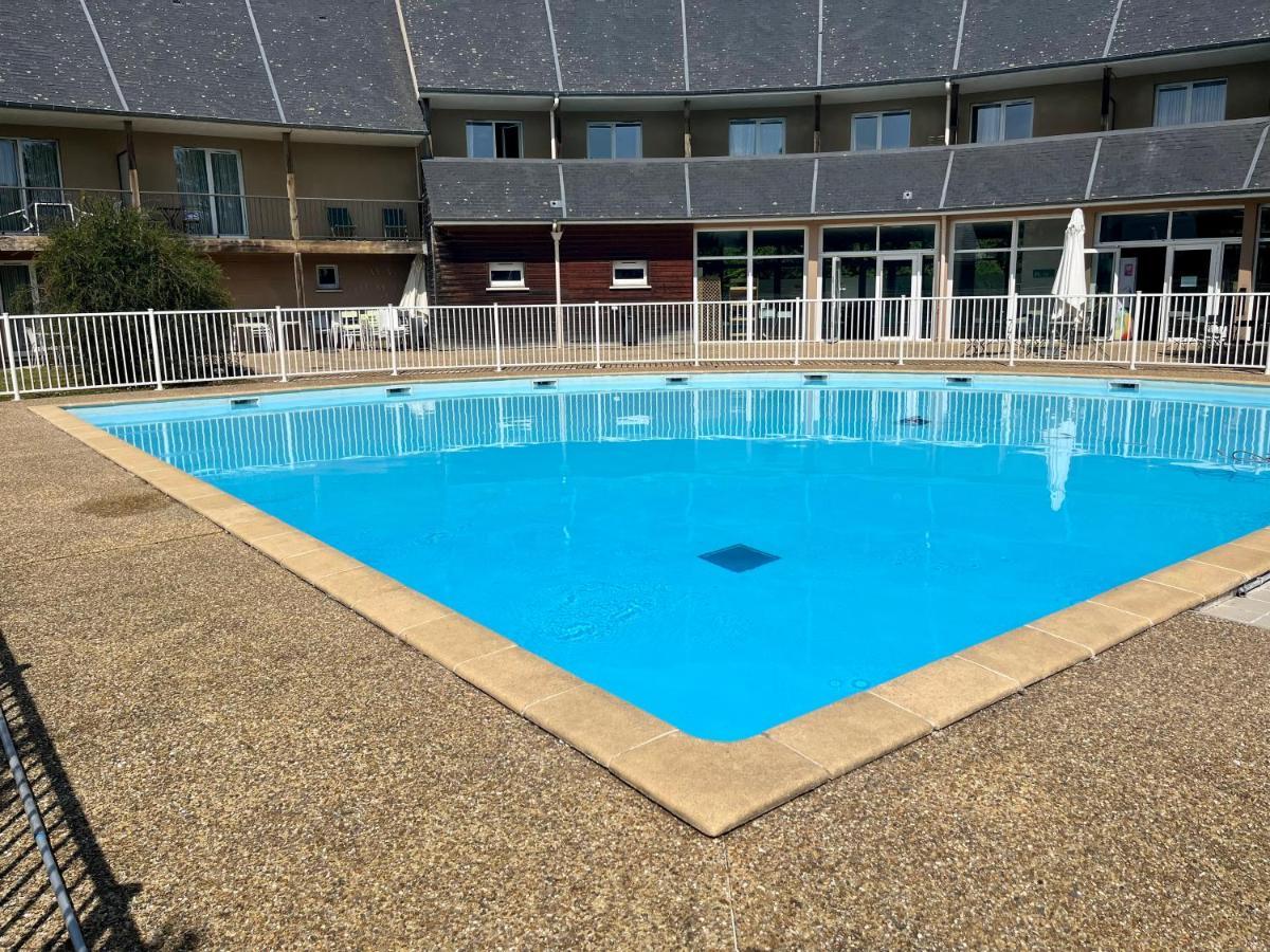 Appartement Le Freya Avec Terrasse A 5 Min Honfleur - Piscine - Parking - Wifi Equemauville Exterior photo