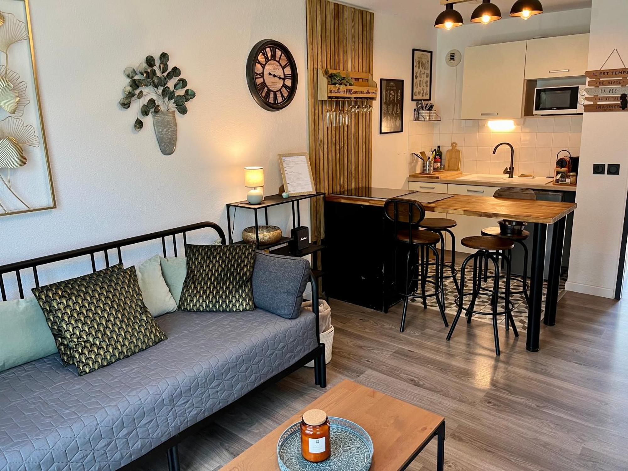 Appartement Le Freya Avec Terrasse A 5 Min Honfleur - Piscine - Parking - Wifi Equemauville Exterior photo