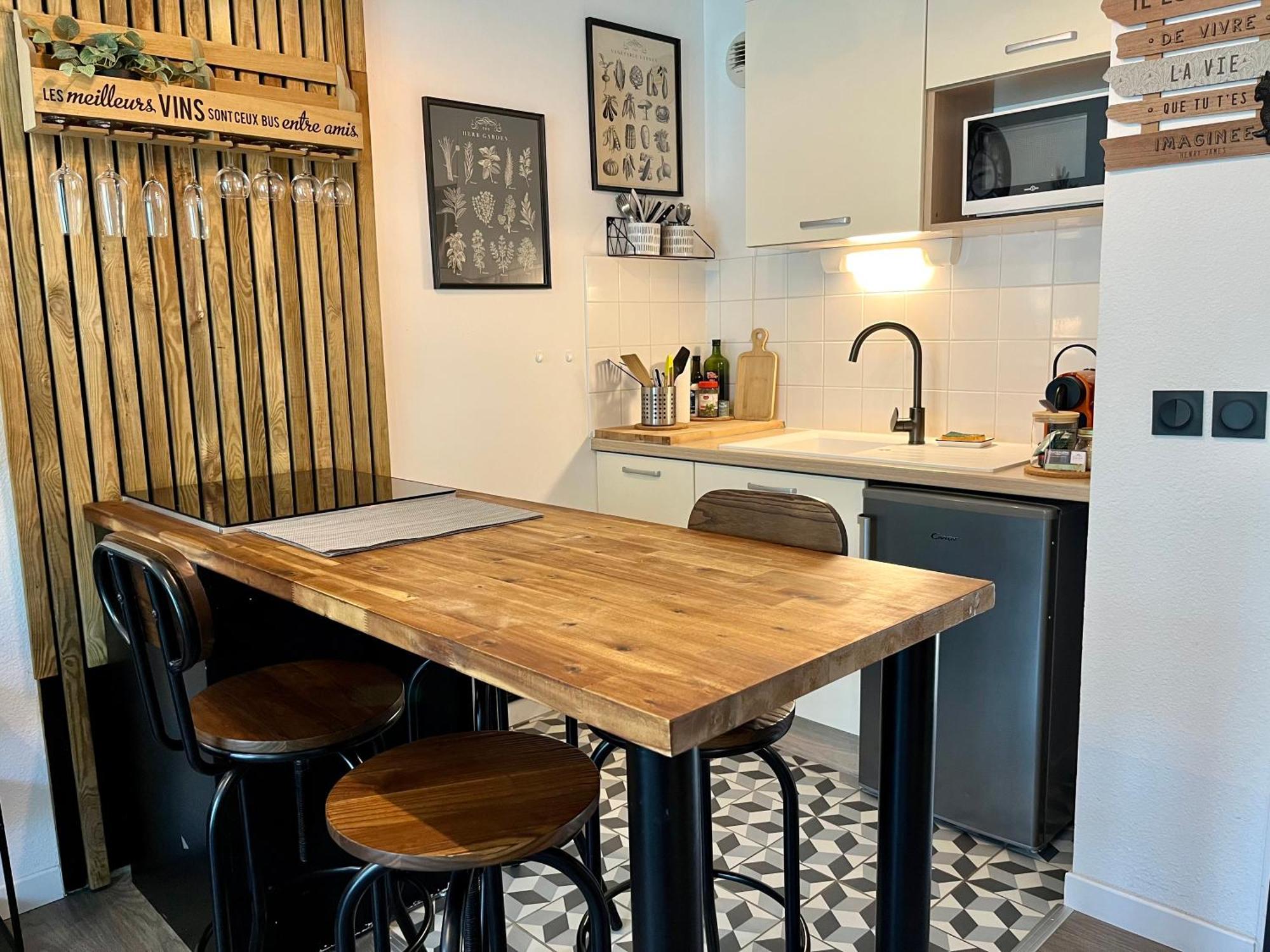 Appartement Le Freya Avec Terrasse A 5 Min Honfleur - Piscine - Parking - Wifi Equemauville Exterior photo