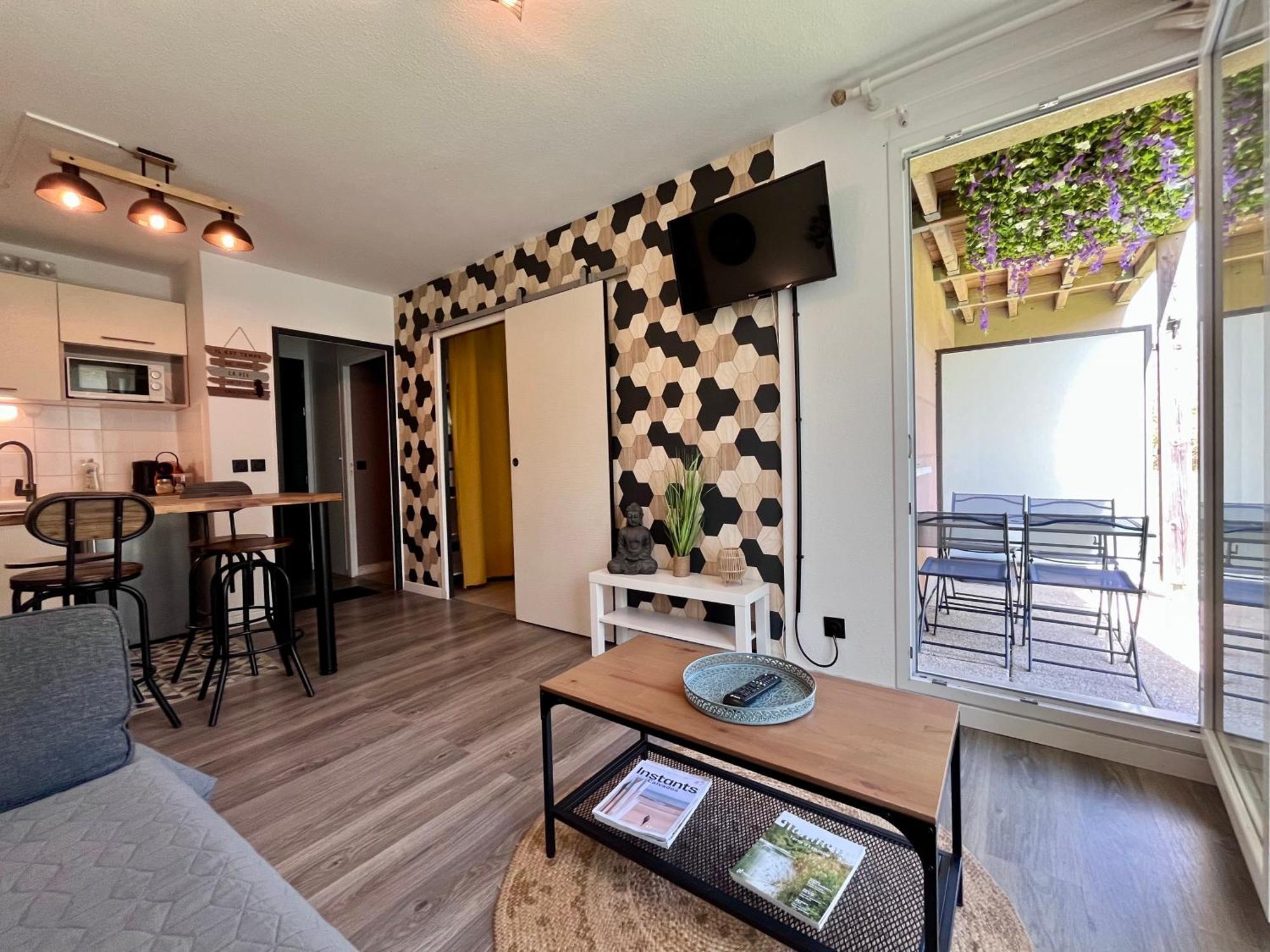 Appartement Le Freya Avec Terrasse A 5 Min Honfleur - Piscine - Parking - Wifi Equemauville Exterior photo